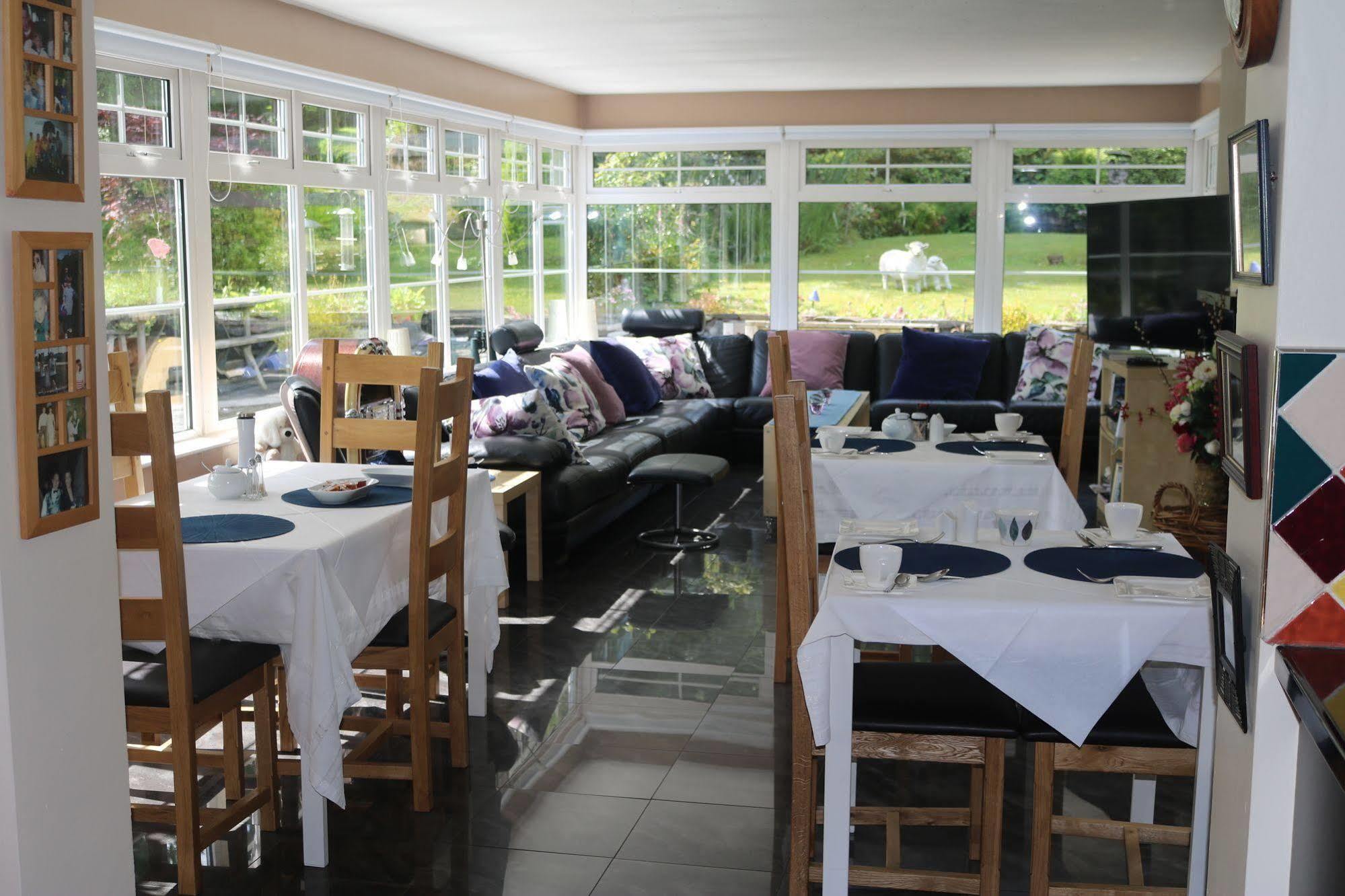 Five Oaks Bed & Breakfast Londonderry Ngoại thất bức ảnh